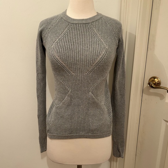 Lululemon Grey Knitted Long Sleeve Preowned - Picture 1 of 6